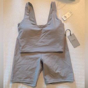 Abercrombie & Fitch YPB sculptLUX workout set